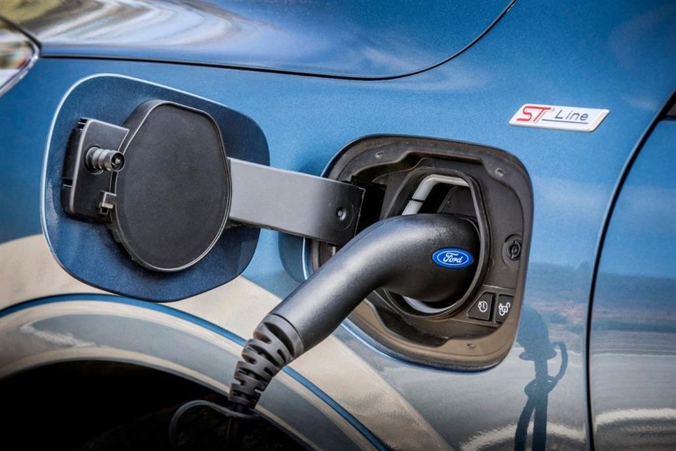 Imagen del Ford Kuga ST Line X Plug-In Hybrid.