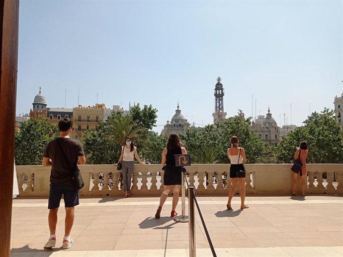 Viistas al balcón del Ayuntamiento de Valncia
