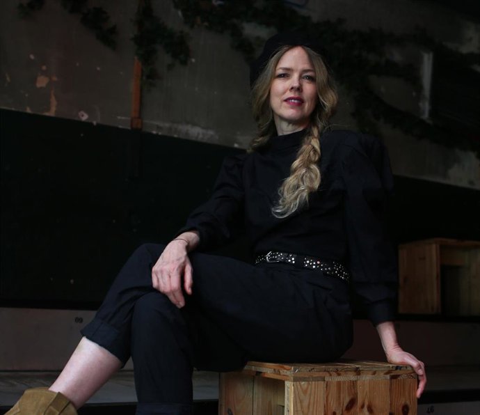 Archivo - La actriz y cantante Christina Rosenvinge, posa en una entrevista previa al estreno de la película Karen, a 31 de mayo de 2021, en la Sala Equis, Madrid, (España). 