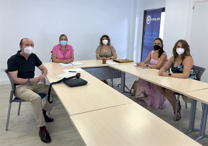 Reunión entre representantes de SATSE y el PP de Ibiza.