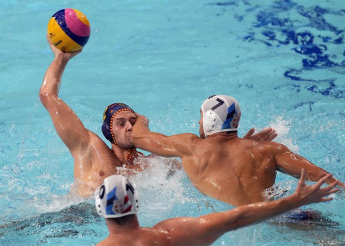 Imagen del España-Serbia de la fase de grupos de waterpolo de los Juegos Olímpicos de Tokio