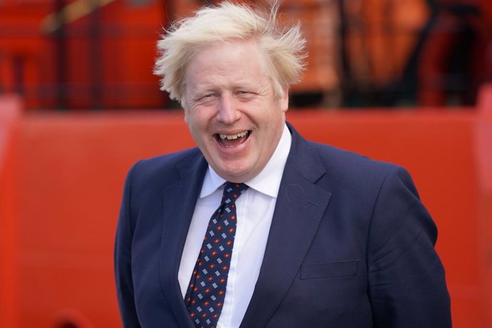 05 August 2021, United Kingdom, Fraserburgh: UKPrime Minister Boris Johnson visits the Fraserburgh Harbour as part of his visit to Scotland. Photo: Jane Barlow/PA Wire/dpa