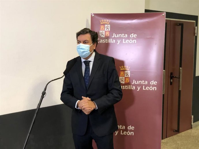 El consejero de Economía y Hacienda, Carlos Fernández Carriedo.