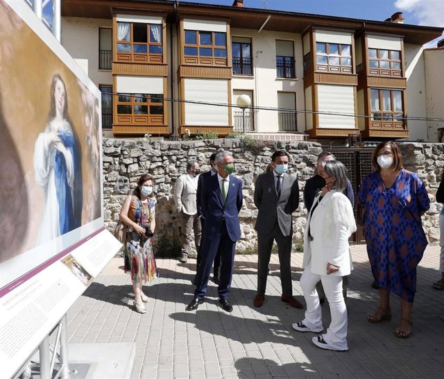 Inaugurada la exposición 'El Museo del Prado en las calles'.