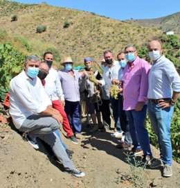 El secretario general del PSOE-A, Juan Espadas, y el secretario general del PSOE de Málaga, José Luis Ruiz Espejo, en un acto en la provincia de Málaga