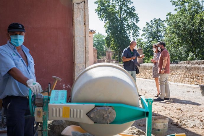 Obras de mejora del callejón de acceso al Palacio de los Abencerrajes