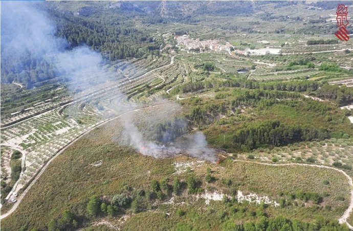 Imagen de archivo de un incendio en Moixent (Valencia)