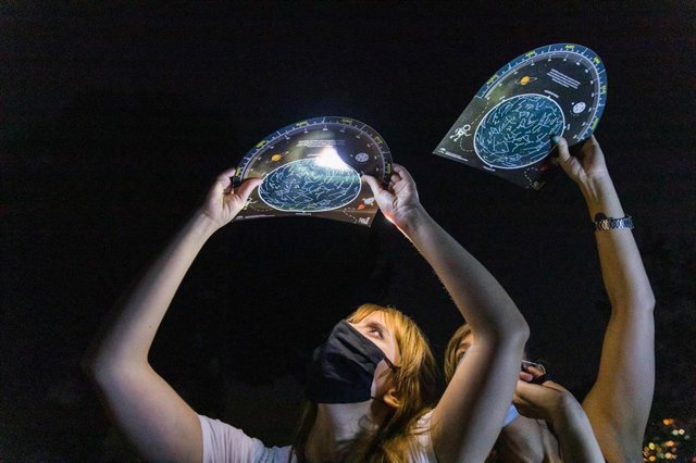 Archivo - Taller de astronomía en la Alhambra