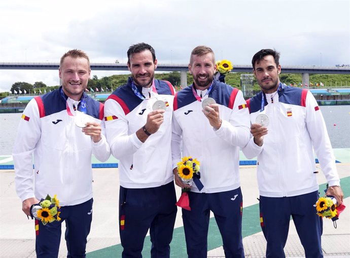 El K4 500 español, formado por Marcus Cooper, Saúl Craviotto, Carlos Arévalo y Rodrigo Germade, medalla de plata en los Juegos Olímpicos de Tokyo 2020