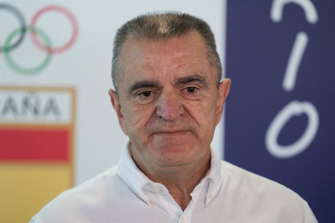 El presidente del Consejo Superior de Deportes (CSD), José Manuel Franco, atiende a los medios para valorar el papel de los deportistas españoles durante los Juegos Olímpicos de Tokio 2020, a 7 de agosto de 2021, en Madrid (España). El presidente del CS