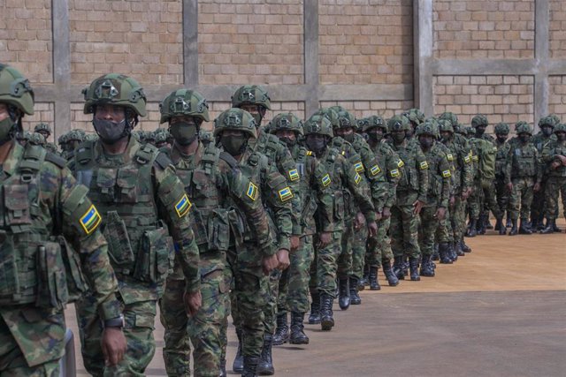 Tropas ruandesas ponen rumbo a Mozambique para apoyar la lucha contra el terrorismo yihadista en la provincia de Cabo Delgado.