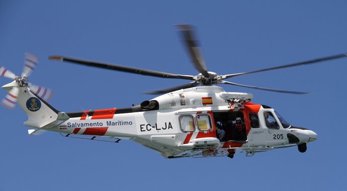 Helimer 205 en el rescate de las cuatro personas.