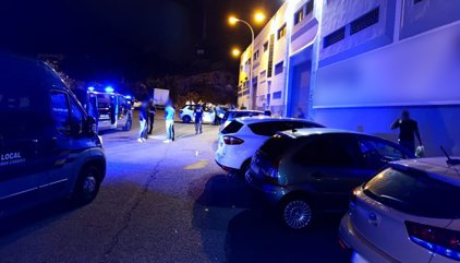 Desalojan a 320 personas concentradas en polígonos industriales y en la playa de Las Canteras