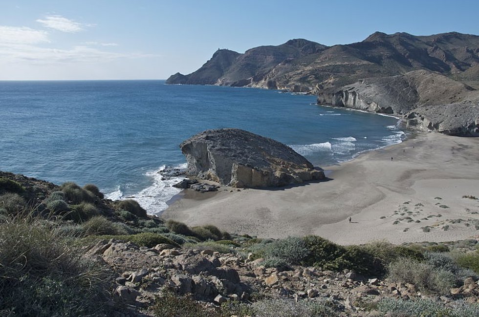 Archivo - Playa de Mónsul, en Cabo de Gata-Níjar (Almería). 