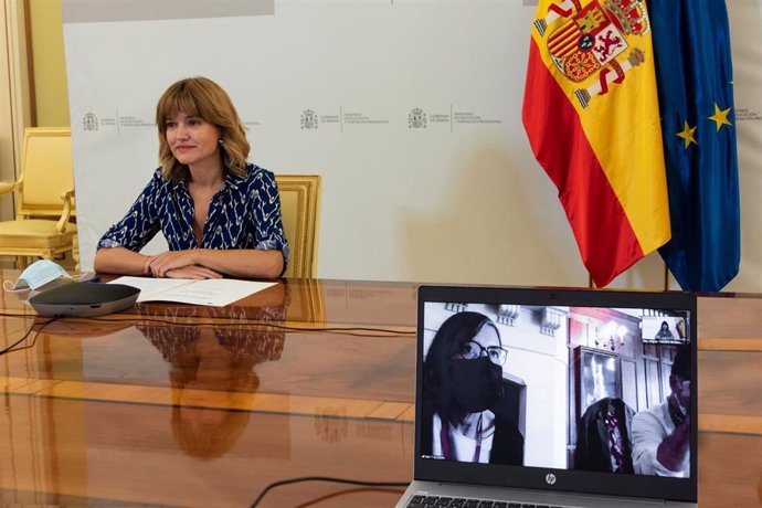 La ministra de Educación y FP, Pilar Alegría, interviene por conferencia en un curso de la UIMP.