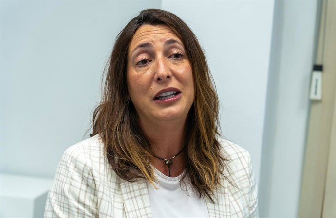 La secretaria general del PP Andaluz, Loles López, durante la entrevista con Europa Press.