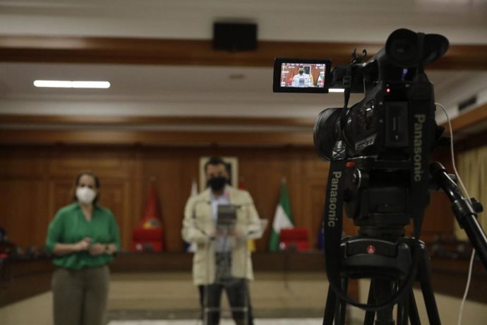 José María Bellido y Blanca Torrent.