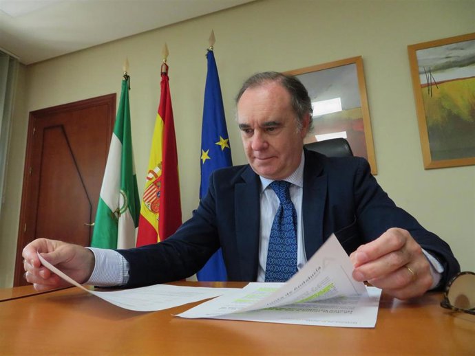 Archivo - El delegado de Empleo, Formación, Trabajo Autónomo, Transformación Económica, Industria, Conocimiento y Universidades en Huelva, Antonio Augustín.