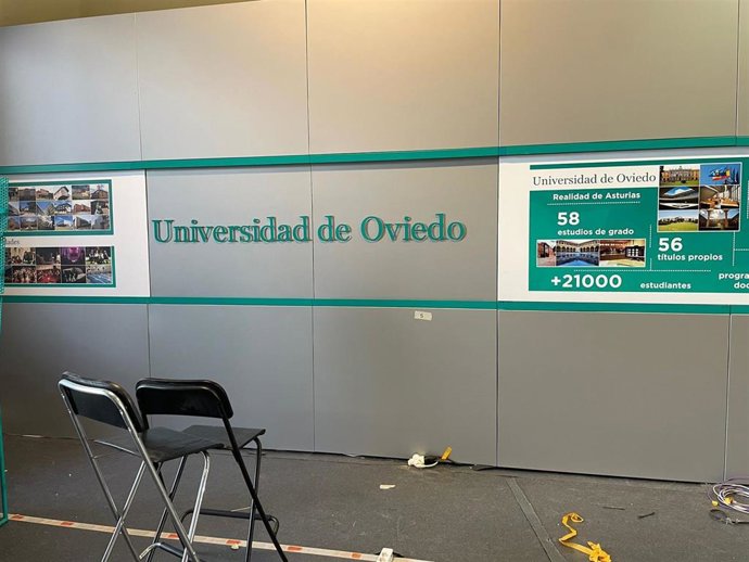 Estand de la Universidad de Oviedo en Fidma