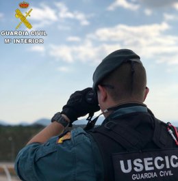 Archivo - Imagen de archivo de un guardia civil