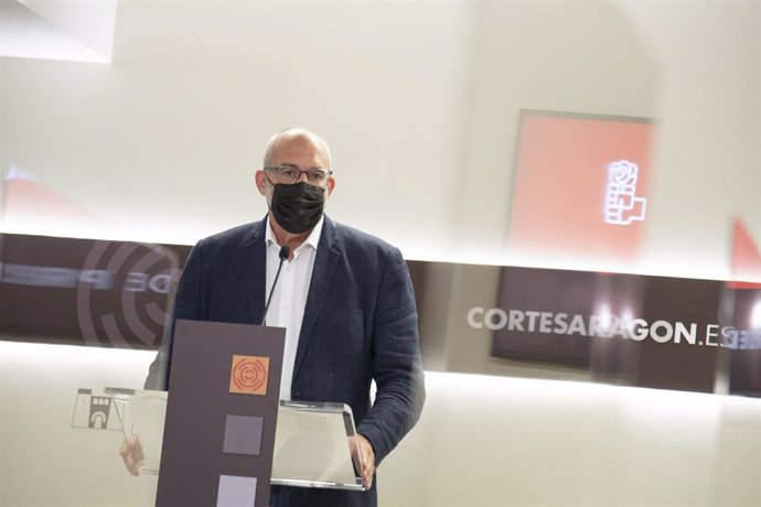 El diputado del PSOE en las Cortes de Aragón, Álvaro Burrell.
