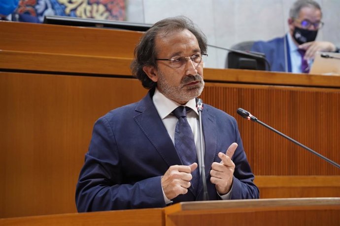 El diputado del grupo parlamentario de Ciudadanos en las Cortes de Aragón, José Luis Saz.