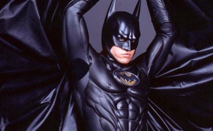 Val Kilmer En Una Foto Promocional De 'Batman Forever'