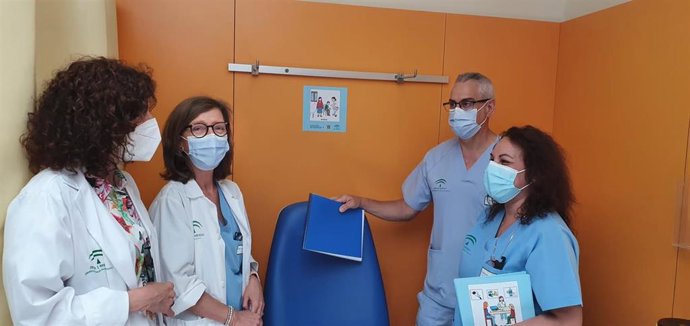 Miembros del grupo de trabajo para atención a personas con autismo.