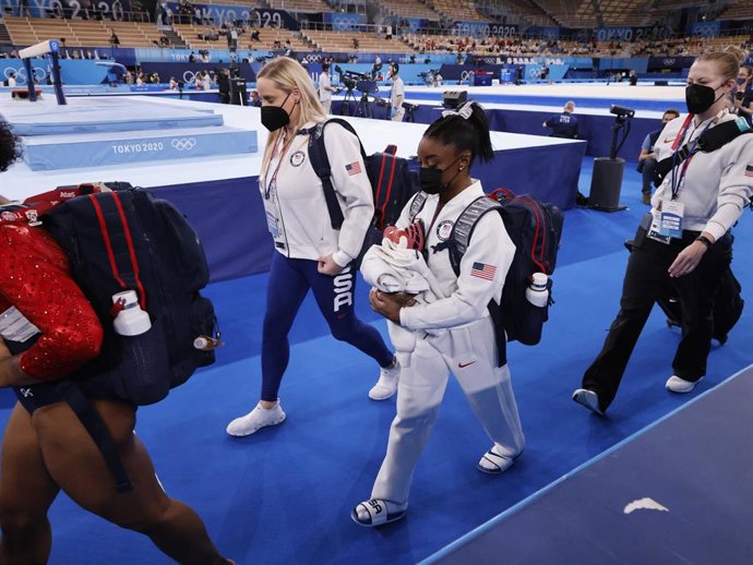 Simone Biles tras dejar la final por equipos de la Gimnasia Artística de los Juegos Olímpicos de Tokio