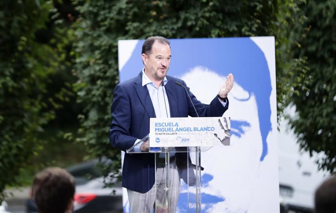 Archivo - Carlos Iturgaiz, presidente del PP vasco.