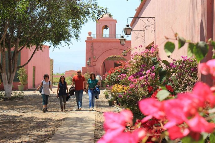 Un grupo de viajeros de Ruteart en Perú
