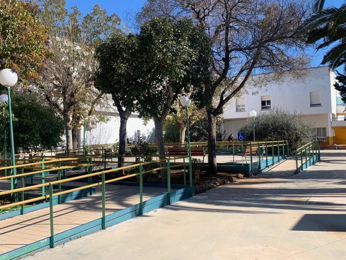 Archivo - Residencia de Mayores Alcalde Antonio Zapata de Los Santos de Maimona, enua imagen de archivo.