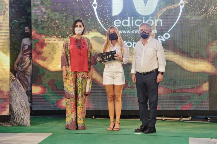 Una estudiante de diseño de Baleares gana el premio nacional 'Eco Baño' a la sostenibilidad de Moda España 2021