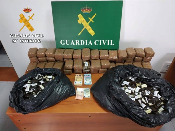 Hachís incautado en el maletero