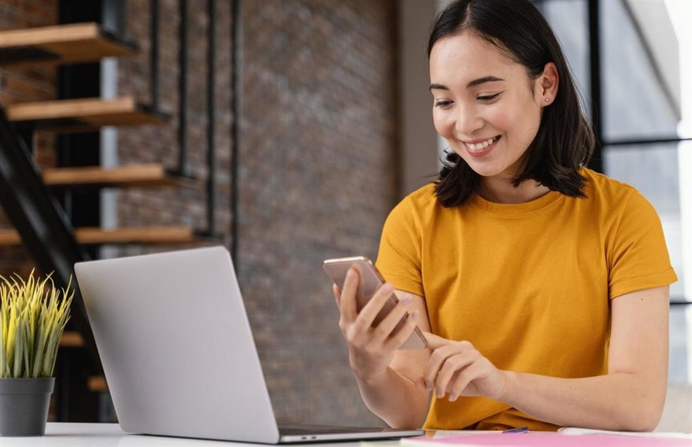 Archivo - FacePhi prestará servicios de identificación digital con reconocimiento facial a Banco Santander.