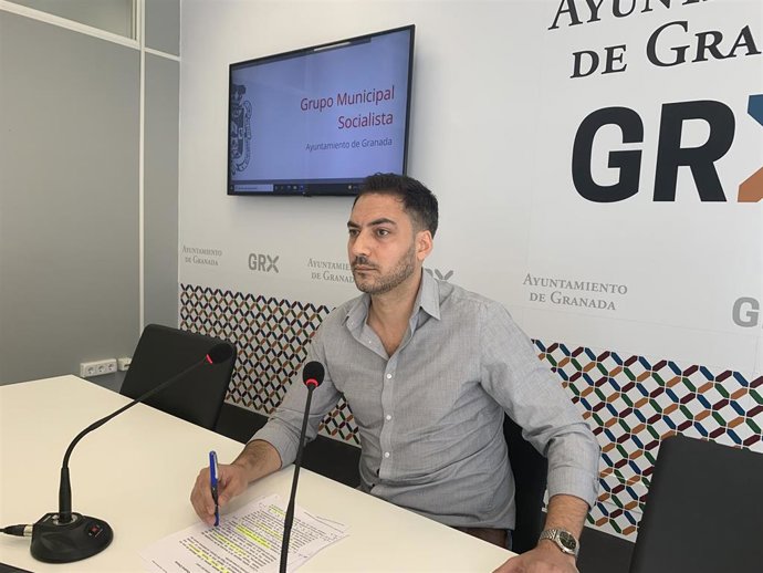 Archivo - El concejal de Turismo de Granada, Eduardo Castillo, en imagen de archivo