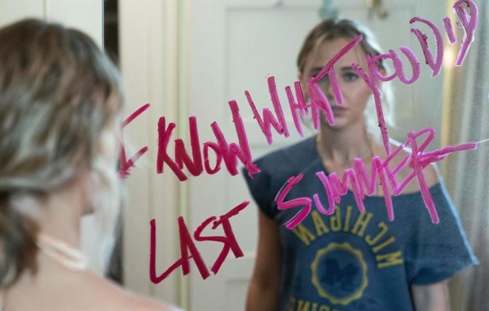 Madison Iseman en la serie 'Sé lo que hicisteis el último verano'