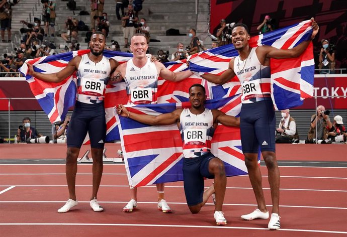 Nethaneel Mitchell-Blake, Richard Kilty, Chijindu Ujah y Zharnel Hughes, plata en Tokyo 2020