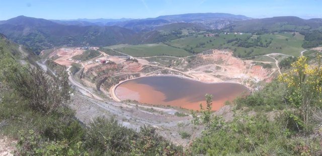 Archivo - Ecologistas cargan contra la autorización de un nuevo "mega proyecto" de minería de oro en Valdés y Tineo