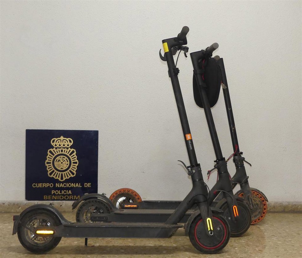 Detenidas 4 personas en Benidorm por robar patinetes, móviles y pasaportes a turistas y residentes