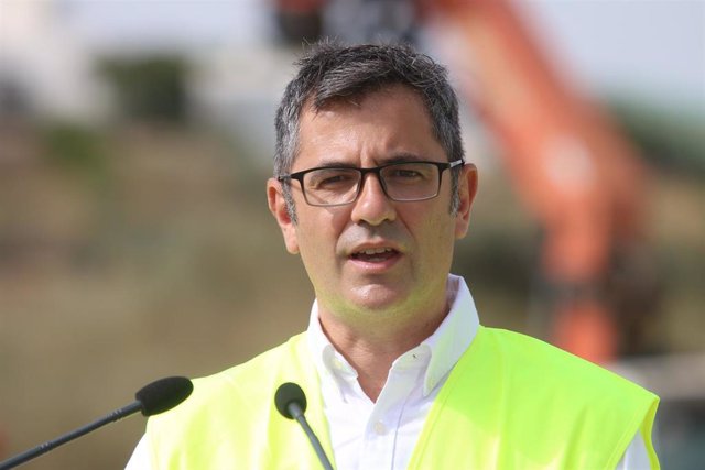 El ministro de la Presidencia, Relaciones con las Cortes y Memoria Democrática, Félix Bolaños, visita las obras de la Línea de Alta Velocidad Almería-Murcia en el entorno de Níjar