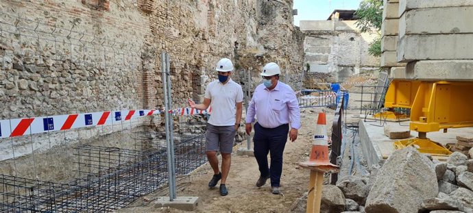 Inicio de la recuperación de la muralla de El Salvador