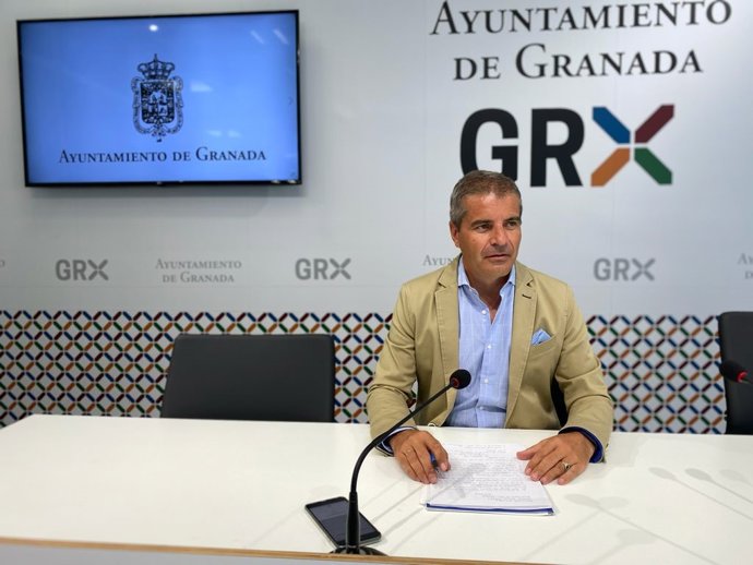 El portavoz del PP en el Ayuntamiento de Granada, César Díaz