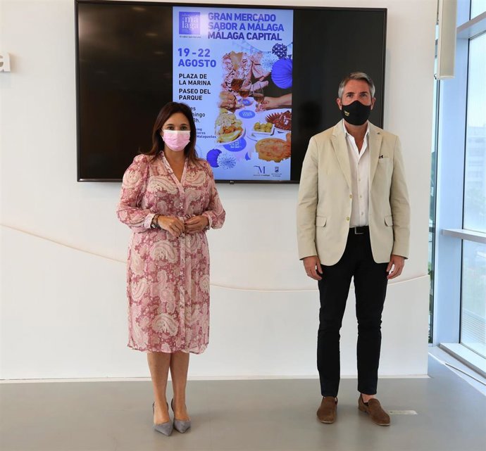Margarita del Cid, vicepresidenta segunda de la Diputación, y Juan Carlos Maldonado, vicepresidente primero, presentan el Gran Mercado Sabor a Málaga de la capital este verano