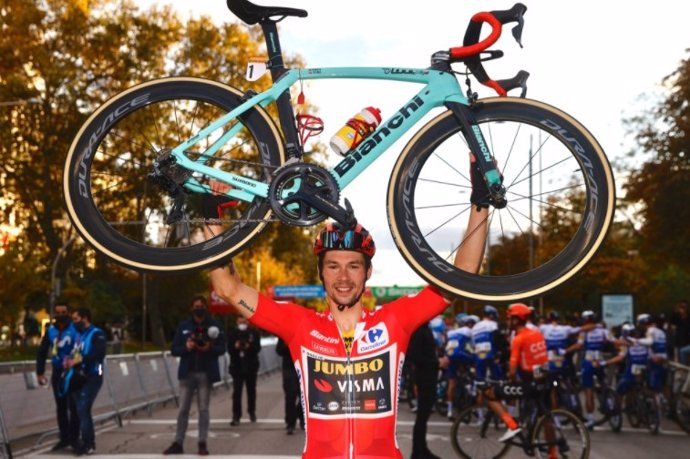 Archivo - El esloveno Primoz Roglic (Jumbo-Visma), ganador de La Vuelta