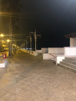 Archivo - Paseo Marítimo de Cádiz sin iluminación