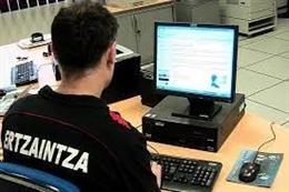 La Ertzaintza investiga delitos informáticos