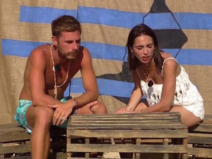 Archivo - Momento en el que Sandra Pica rompe en directo con Tom Brusse    TELECINCO.ES      (Foto de ARCHIVO)    12/5/2021