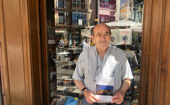 El autor de la guía práctica 'Cuenca y su Catedral', Víctor Huerta