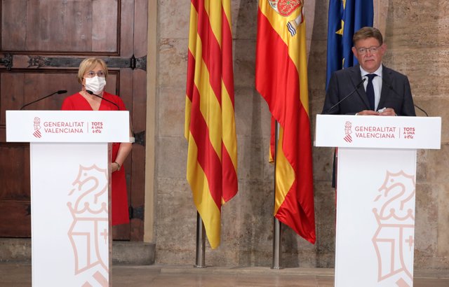 El president de la Generalitat, Ximo Puig, y la consellera de Sanidad, Ana Barceló,comparecen en rueda de prensa tras la Interdepartamental este sábado